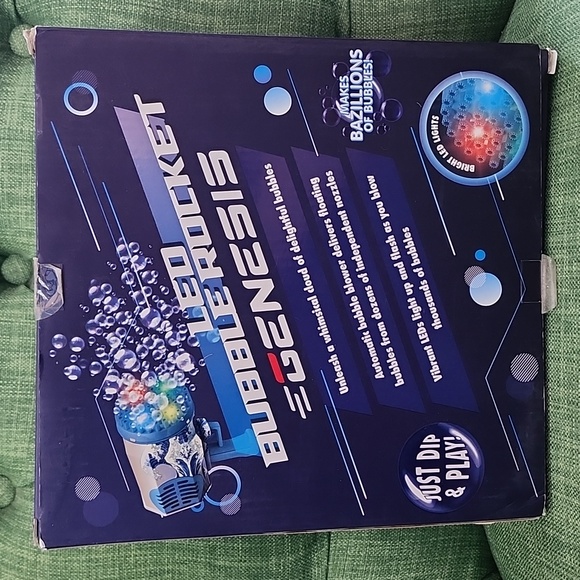 Genesis LED Bubble Rocket - Picture 2 of 6